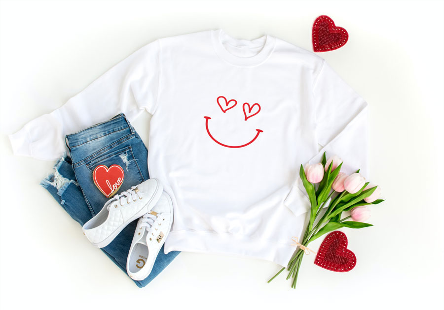 SVG Valentine's freebie Heart Eyes Smiley Face